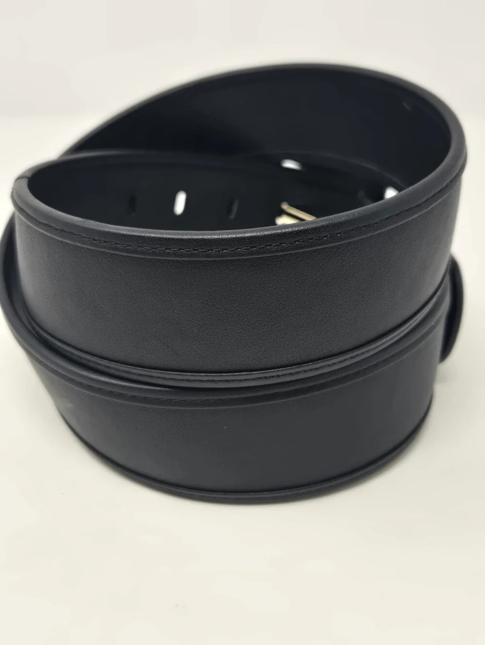 CABI WHITE BLACK LEATHER STATEMENT BELT GOLD HARDWARE WOMEN OS CLASSIC ACADEMIA